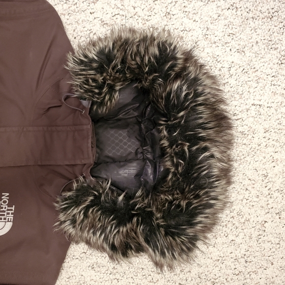 NORTH FACE Women's Parka - Picture 2 of 16